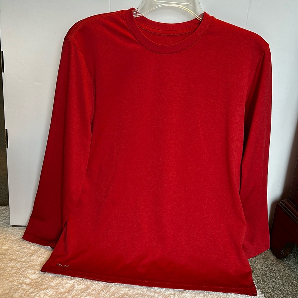 Nike dri-fit long sleeve t-shirt